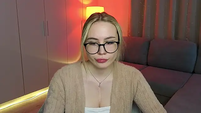 Aurelia_Voss live sex cam