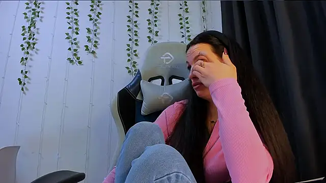 KarlaSim live sex cam