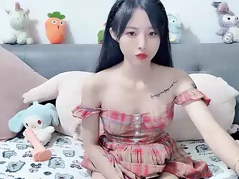 ShynBarbie94 live sex cam