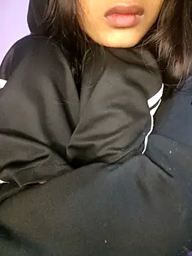 AYUSHI_03's cam snapshot