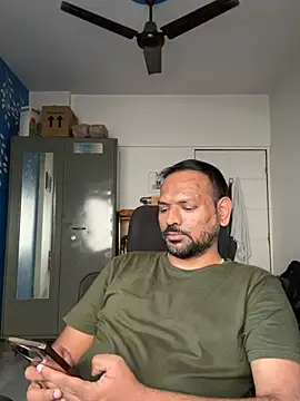 lovbombayduck11 live sex cam