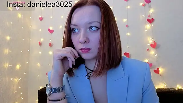 Sladkaya_2025's cam snapshot