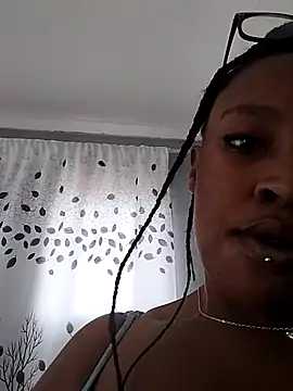 Achalugo18xxx's cam snapshot