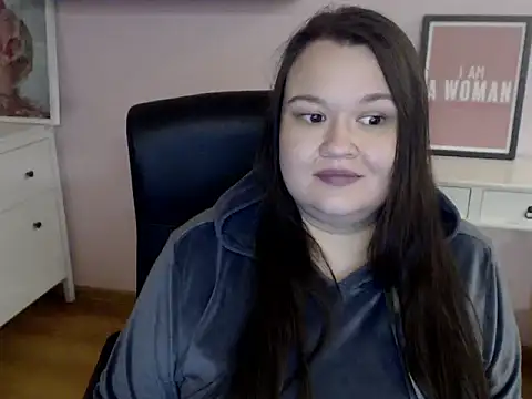 HollyDanceSoul's cam snapshot