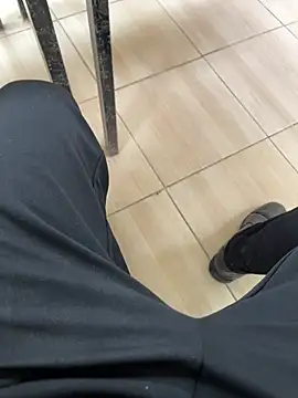 kenanbal0677's cam snapshot