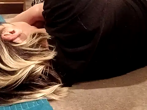 PremiumKitty live sex cam