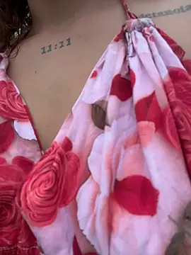 roxyrougee live sex cam