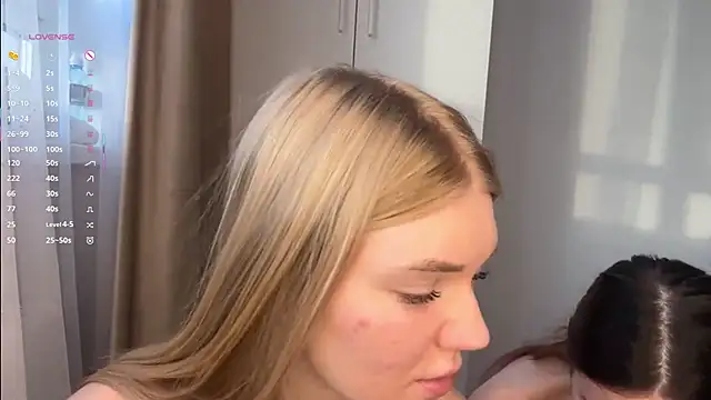 EllenReeves live sex cam