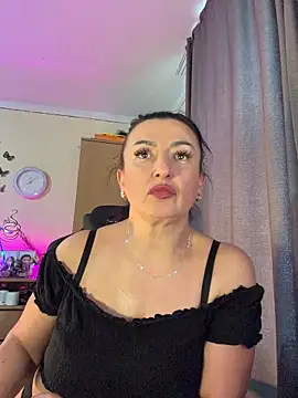 Hotangel75 live sex cam