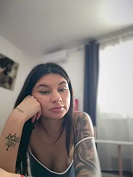 DramaQueen__ live sex cam