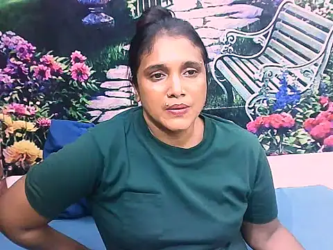 IndianSexyLady20 live sex cam