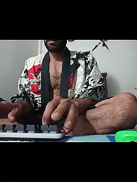 hideonbush051 live sex cam