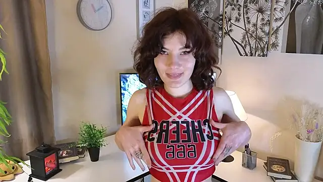 Stefani_Rouds's cam snapshot