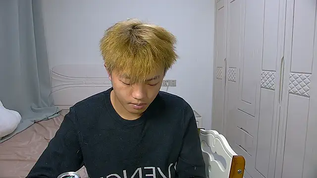 Chocolates-001 live sex cam