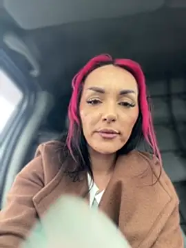 MeganFoxiy's cam snapshot