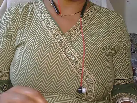 Cute_Ruhi99's cam snapshot