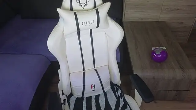 MolligSpielle live sex cam