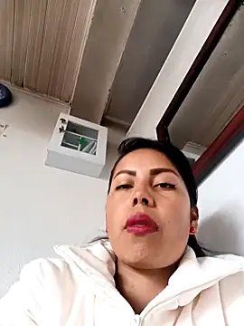 _andrea30 live sex cam