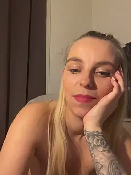 BrumeLove live sex cam