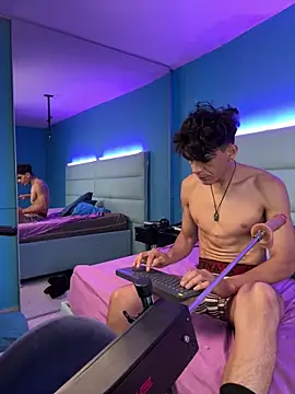 abrilandjulian live sex cam