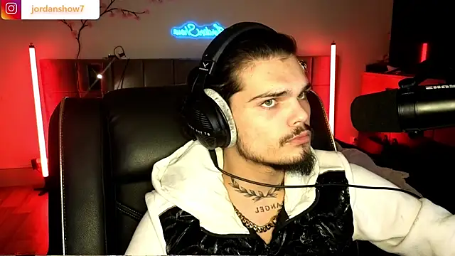 JordanShow's cam snapshot