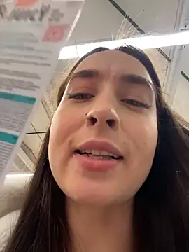 Holly_Play live sex cam