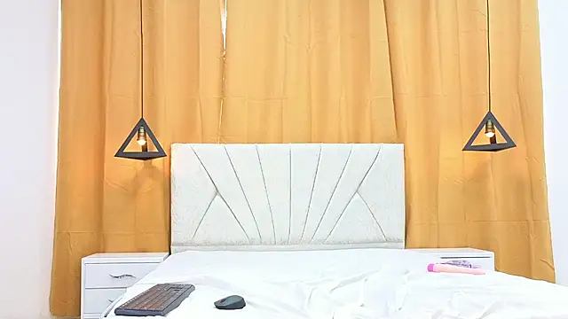 rossane_luxe's cam snapshot