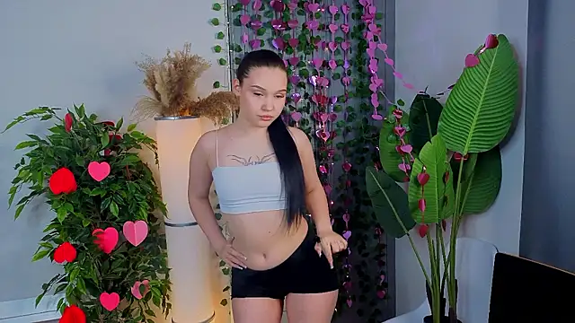 RoxannRunk's cam snapshot