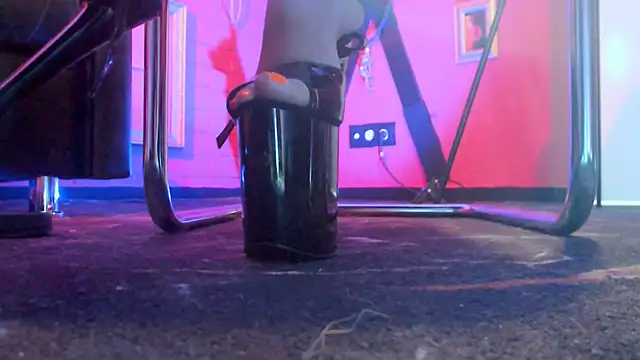 MonicaMaxwel live sex cam