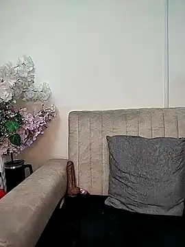 Kiaraa88 live sex cam