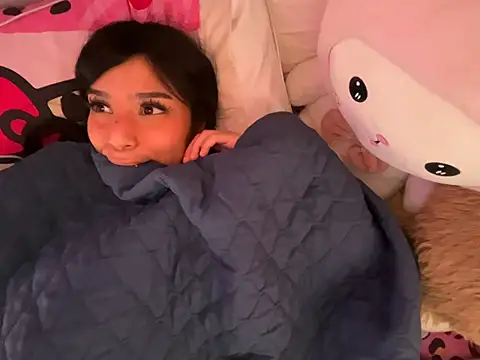 Onlypawzz's cam snapshot