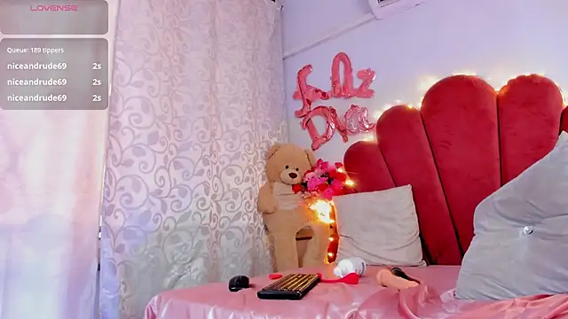 Venuswilds's cam snapshot