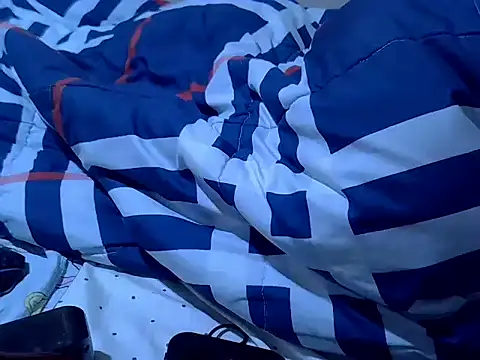 Just_Karu's cam snapshot