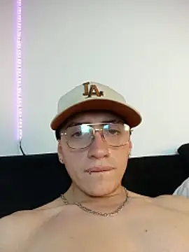 Emmanuel_Lust's cam snapshot