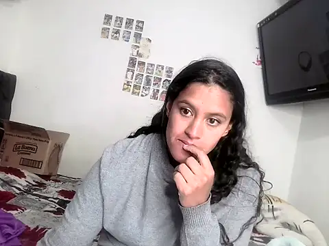 luna_E's cam snapshot