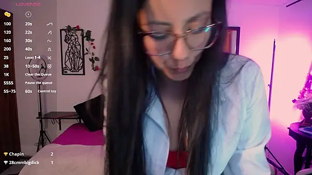 QueenRose94's cam snapshot