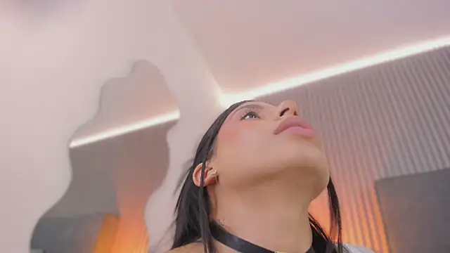 emelie_89 live sex cam