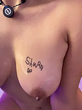 mahia_queen's cam snapshot