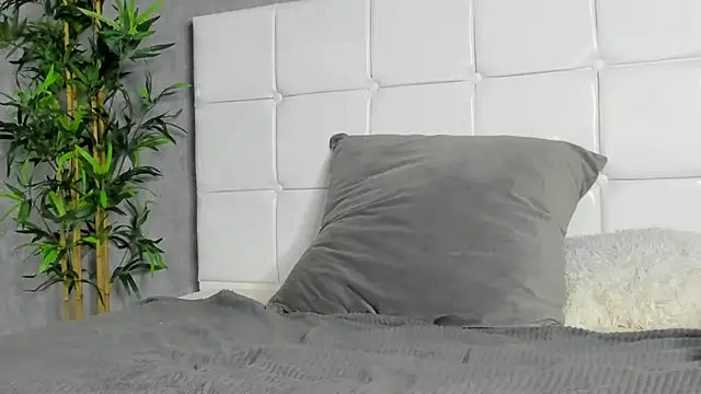 KarinaSparks's cam snapshot