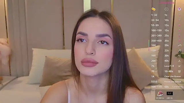 BellaHalles live sex cam