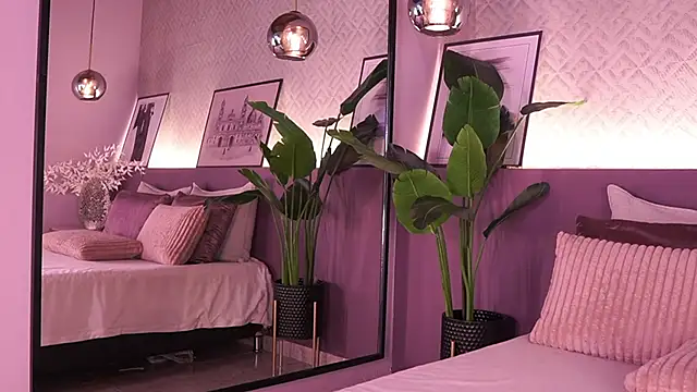 IzzyWild live sex cam