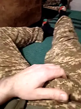 vladyslav18_'s cam snapshot