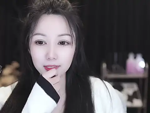 Nuyoah-77 live sex cam