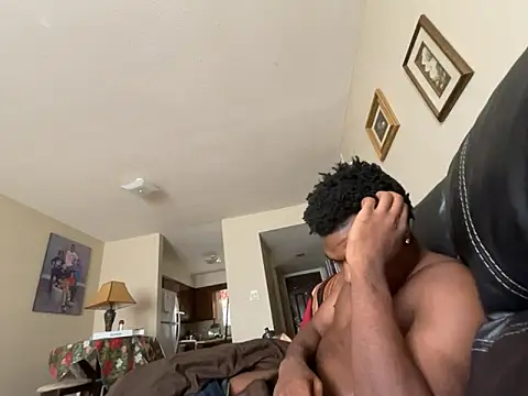 Bigdicktrick227 live sex cam
