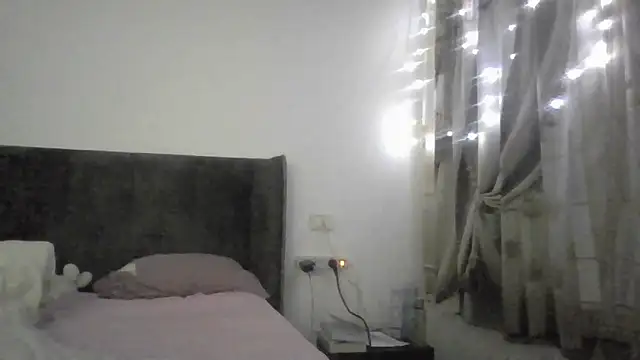 maayanlevi2 live sex cam