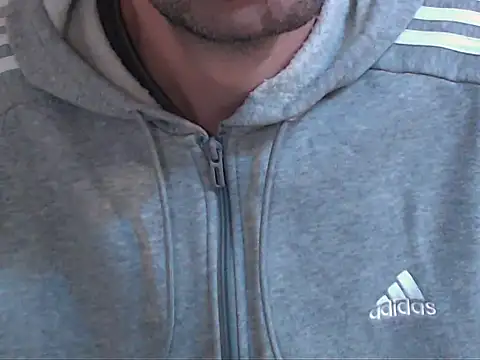 Leo_1617's cam snapshot