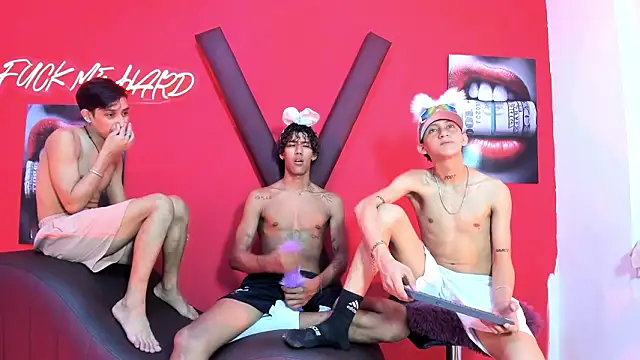 BOYS_PLAY's cam snapshot