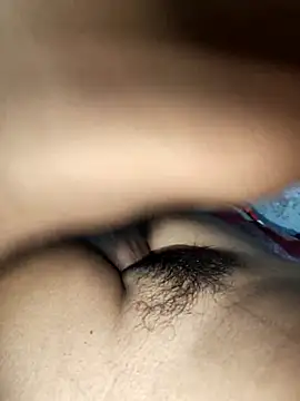 xx_priti's cam snapshot