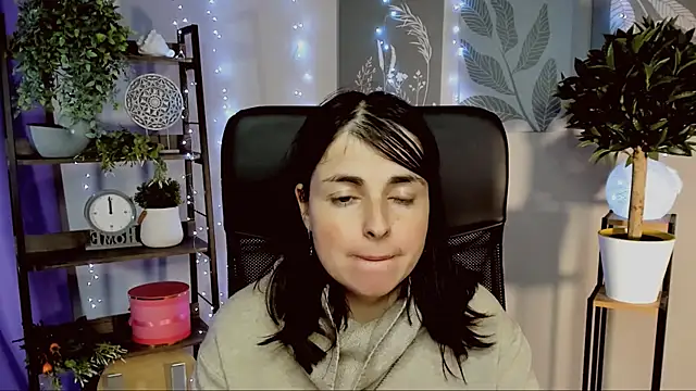 MartaEdams's cam snapshot