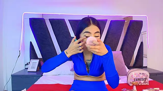 sophia_love__'s cam snapshot